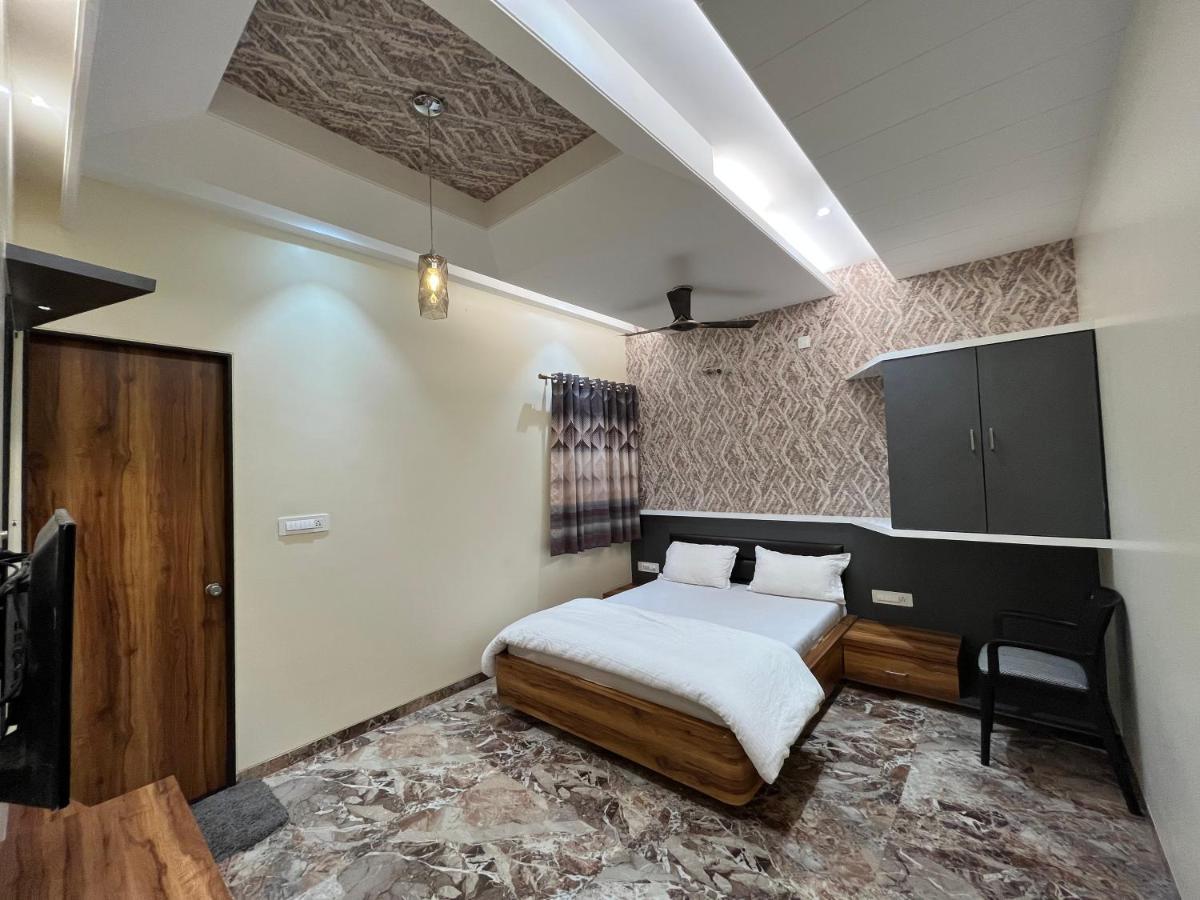 Hotel Aryadeep Phardāpur Exterior foto